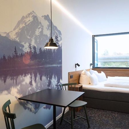 Tin Inn - Heinsberg - Das Hotel Aus Hochwertig Ausgebauten Ueberseecontainern Dış mekan fotoğraf